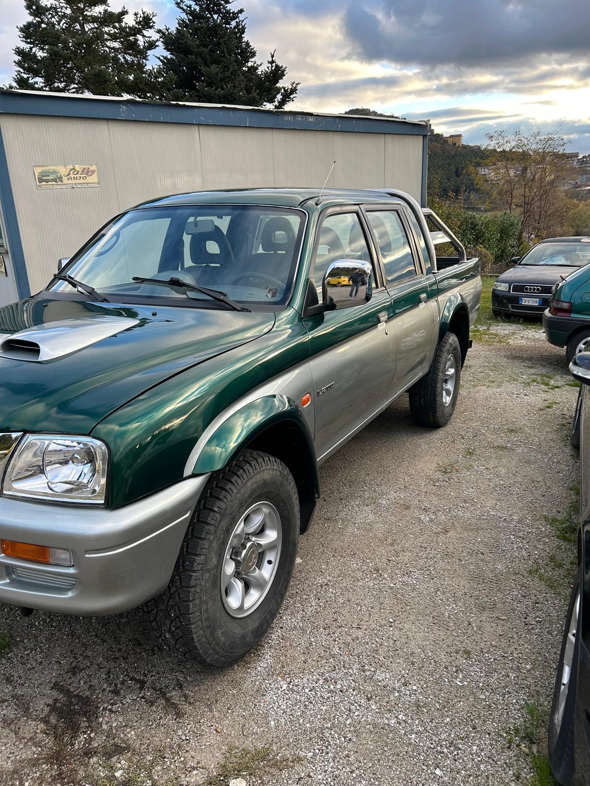 Foto Mitsubishi L200