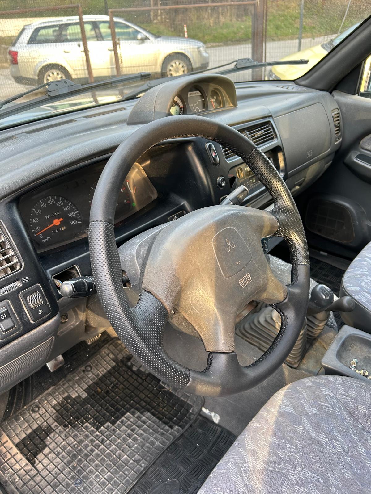 Foto Mitsubishi L200