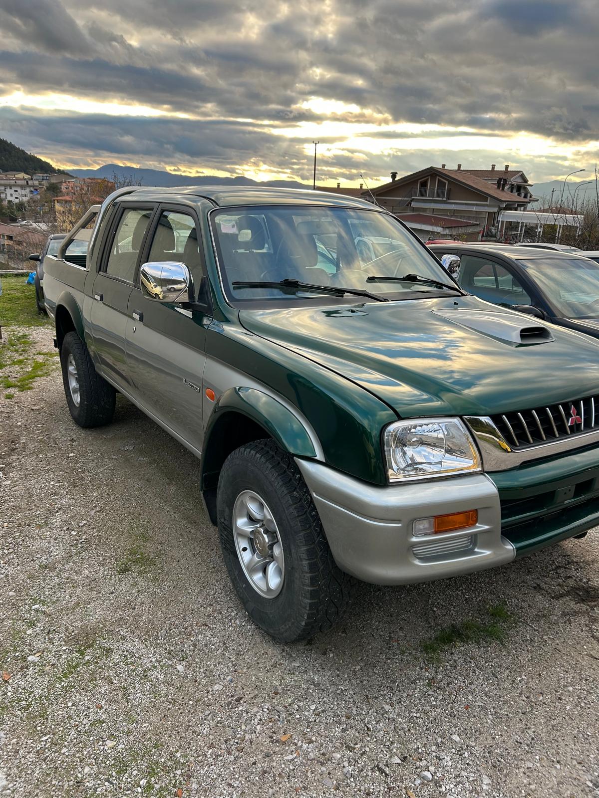 Foto Mitsubishi L200