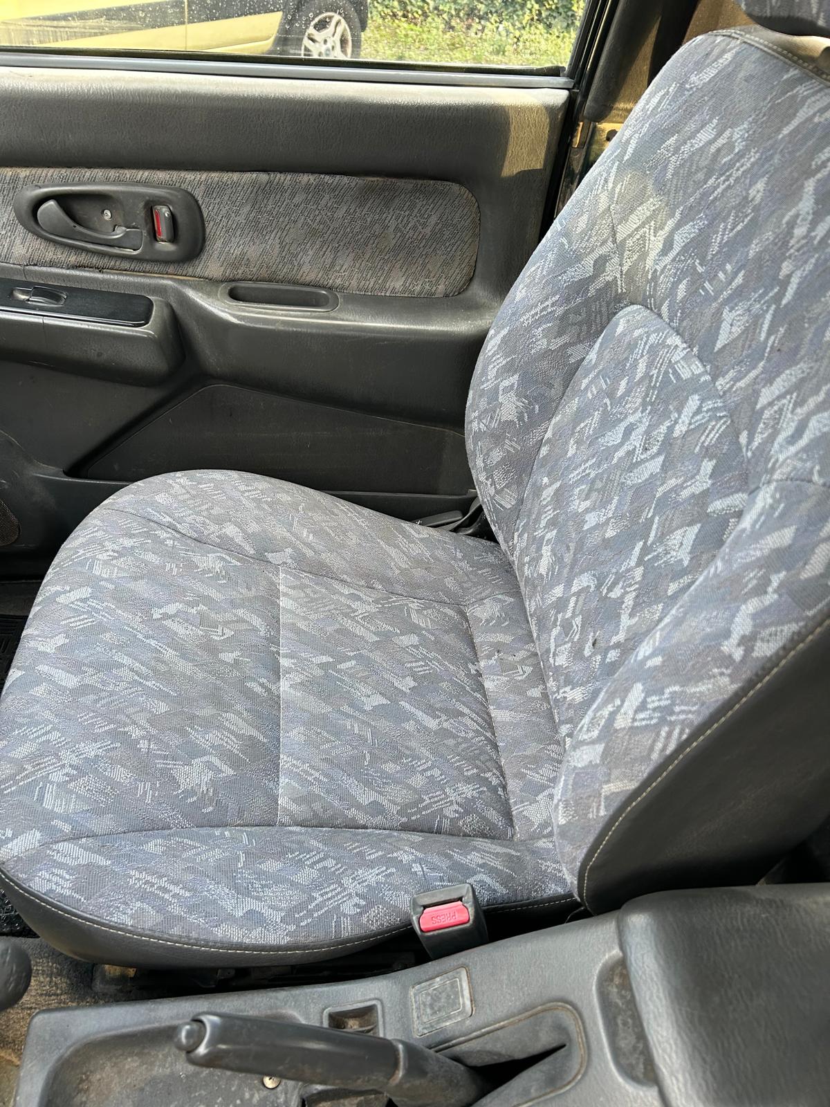 Foto Mitsubishi L200